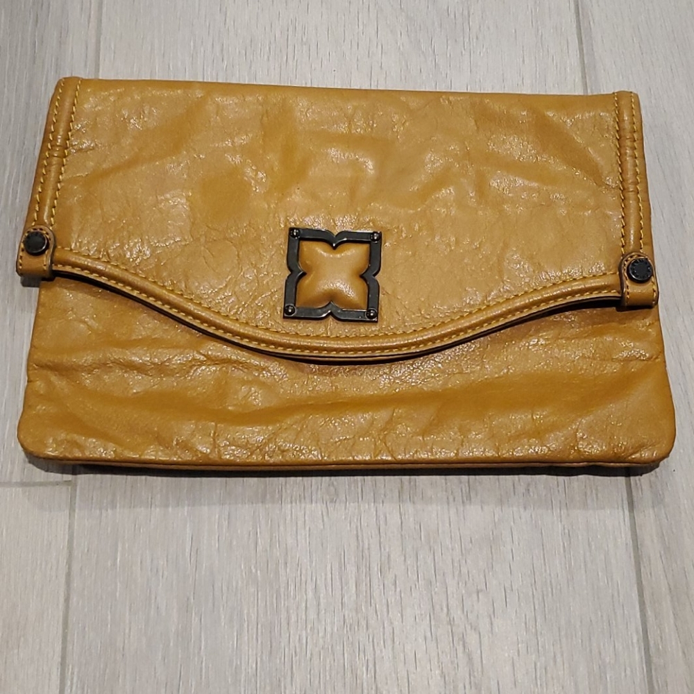 Bcbg clutch
